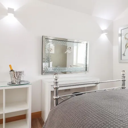 Holiday home Chycoose